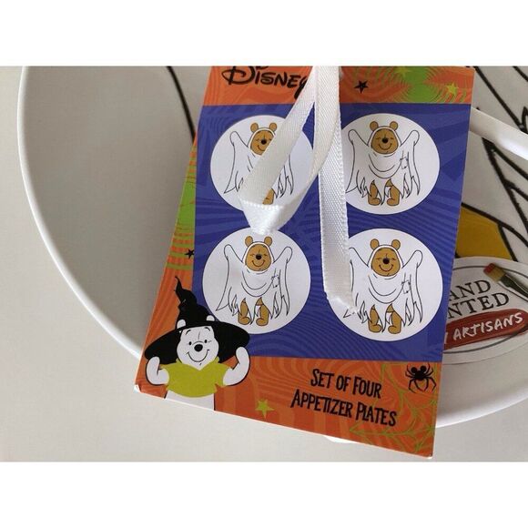 Set Of 4 Disney Winnie The Pooh Halloween Ghost Ceramic Appetizer Plates NEW - Picture 3 of 10